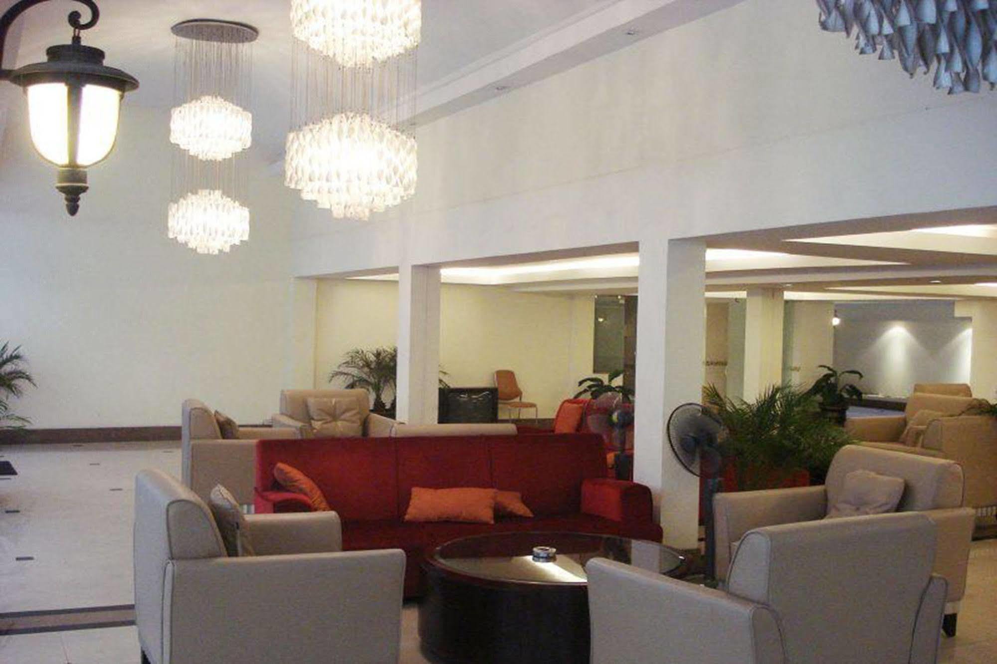 Lk Mansion Aparthotel Pattaya Buitenkant foto