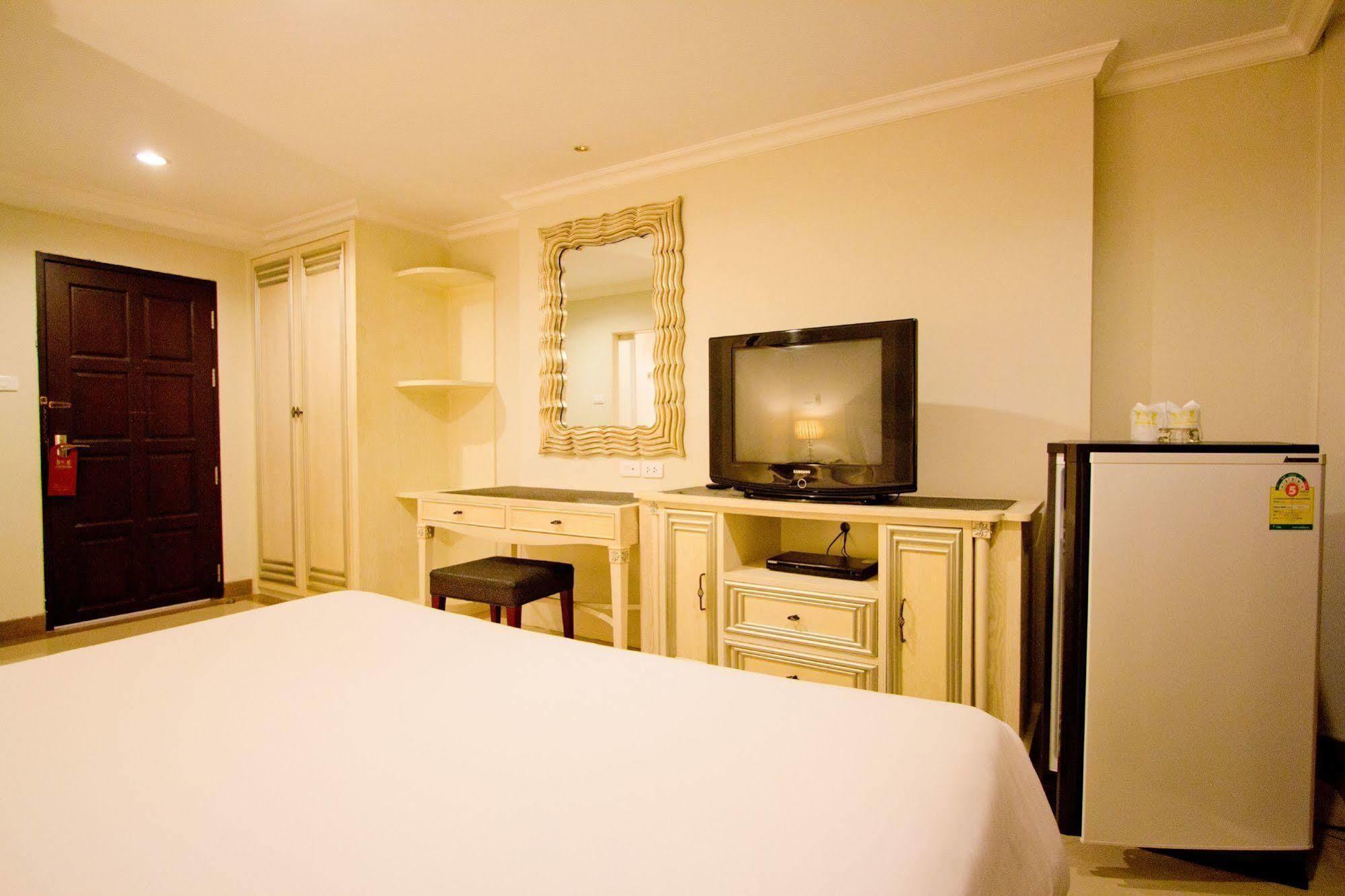 Lk Mansion Aparthotel Pattaya Buitenkant foto